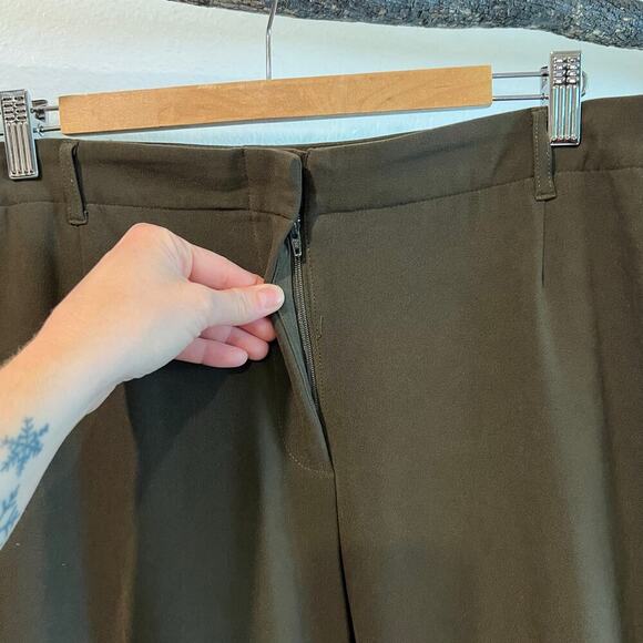 Coldwater Creek Olive Green High Rise Relaxed Wide Leg Trouser Pants Size 12 - Picture 4 of 13